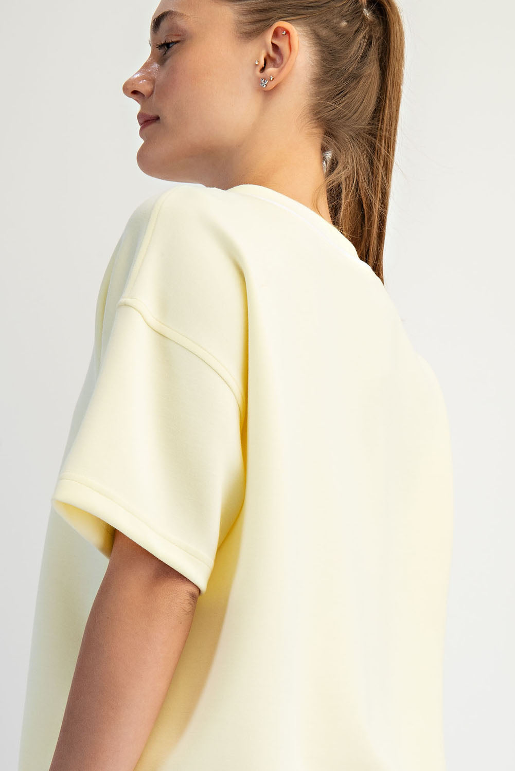 Scuba V-Neck SS Top | Yellow