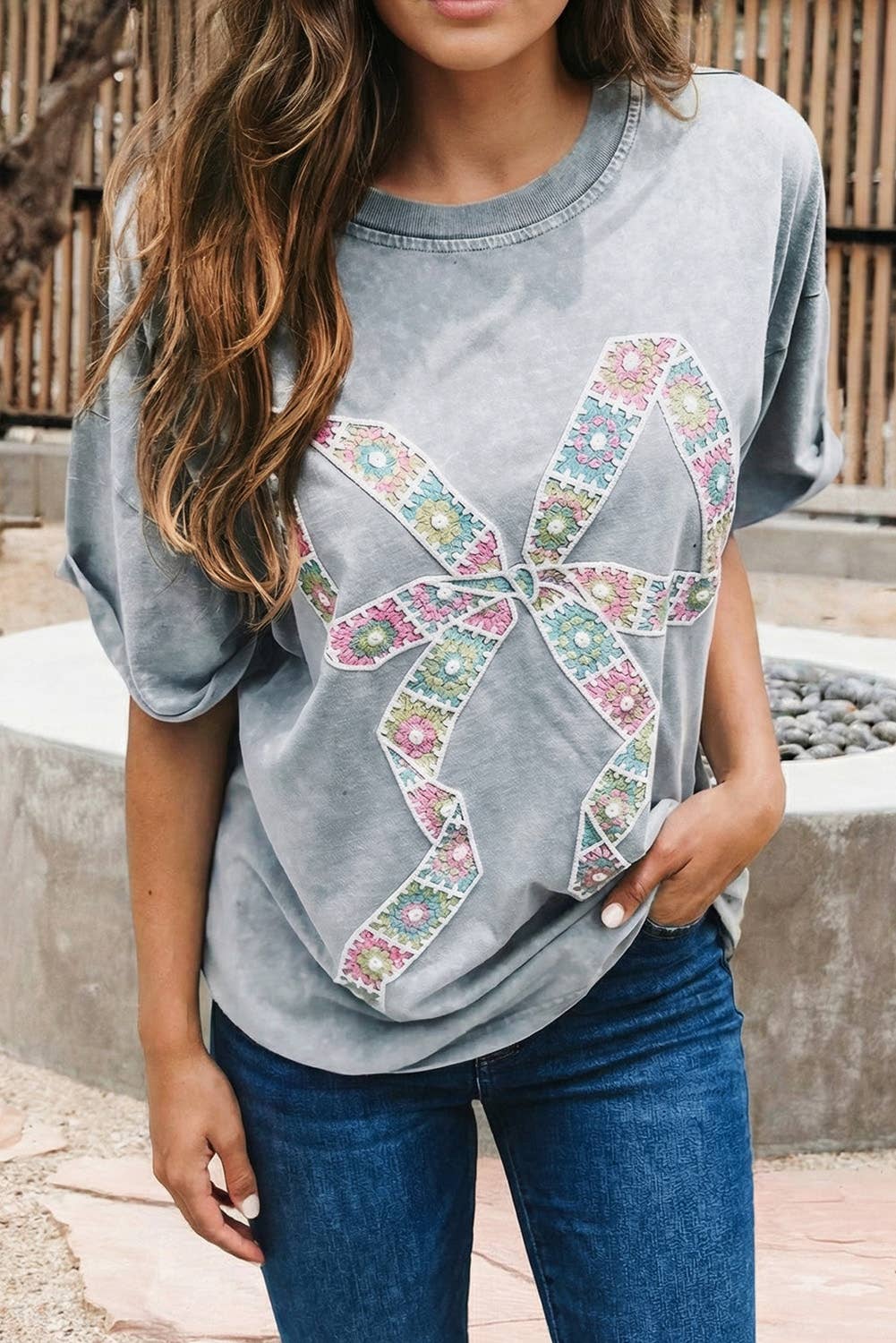 Oversized Crochet Bow Tee | Gray