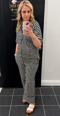 SS Jacquard Stripe V-Neck Top | Black/Cream