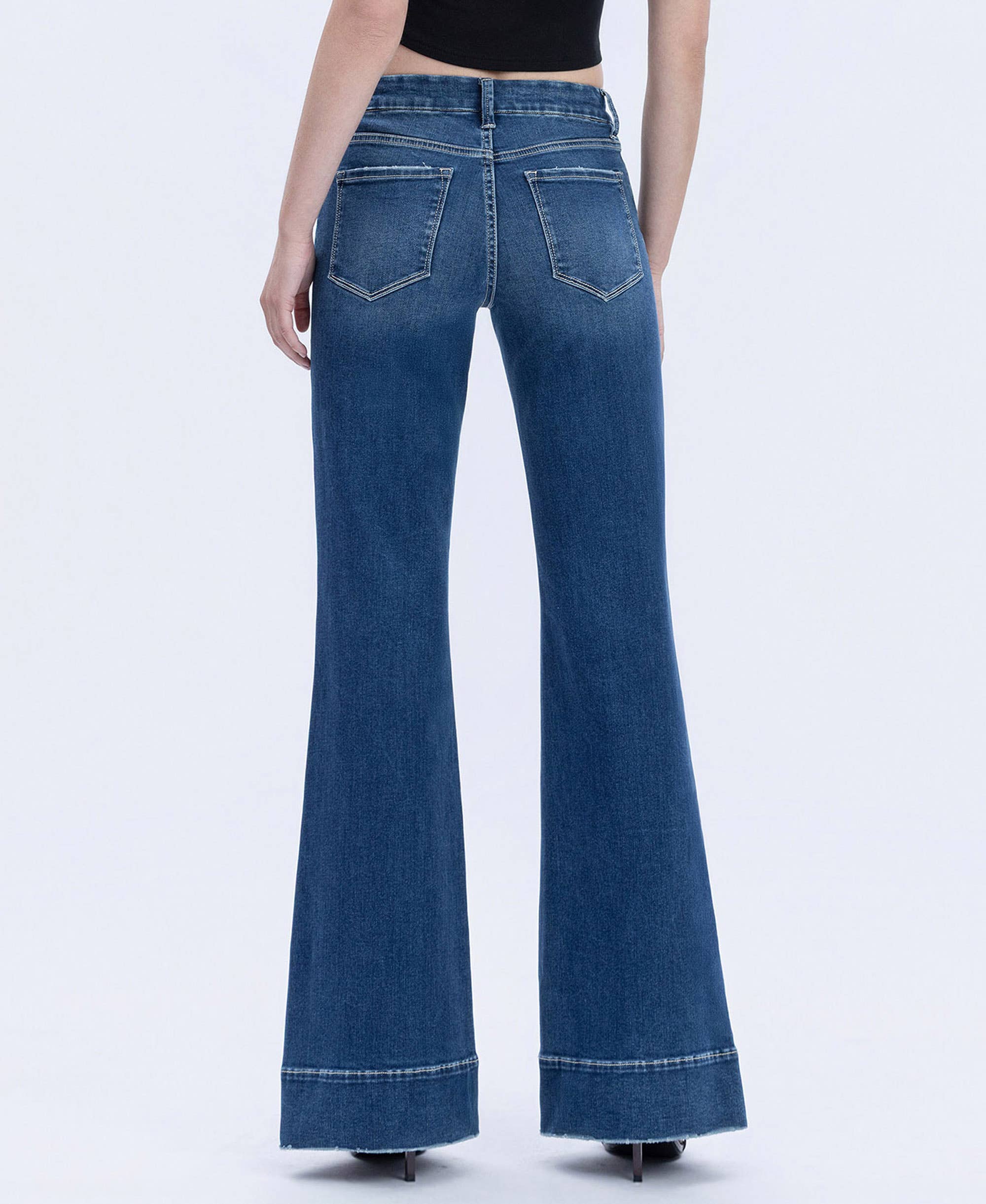 Vervet Easy Flare Jeans